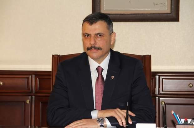 KEDİYE ARABA ÇARPMIŞ